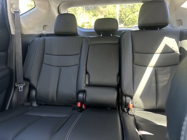 Used 2023 Nissan Murano SV w/ SV Midnight Edition Package AWD/4WD image 27
