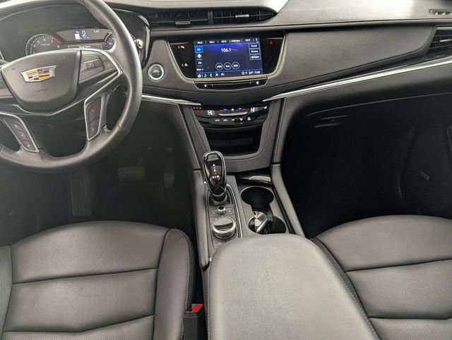 Used 2025 Cadillac XT5 Premium Luxury image 26