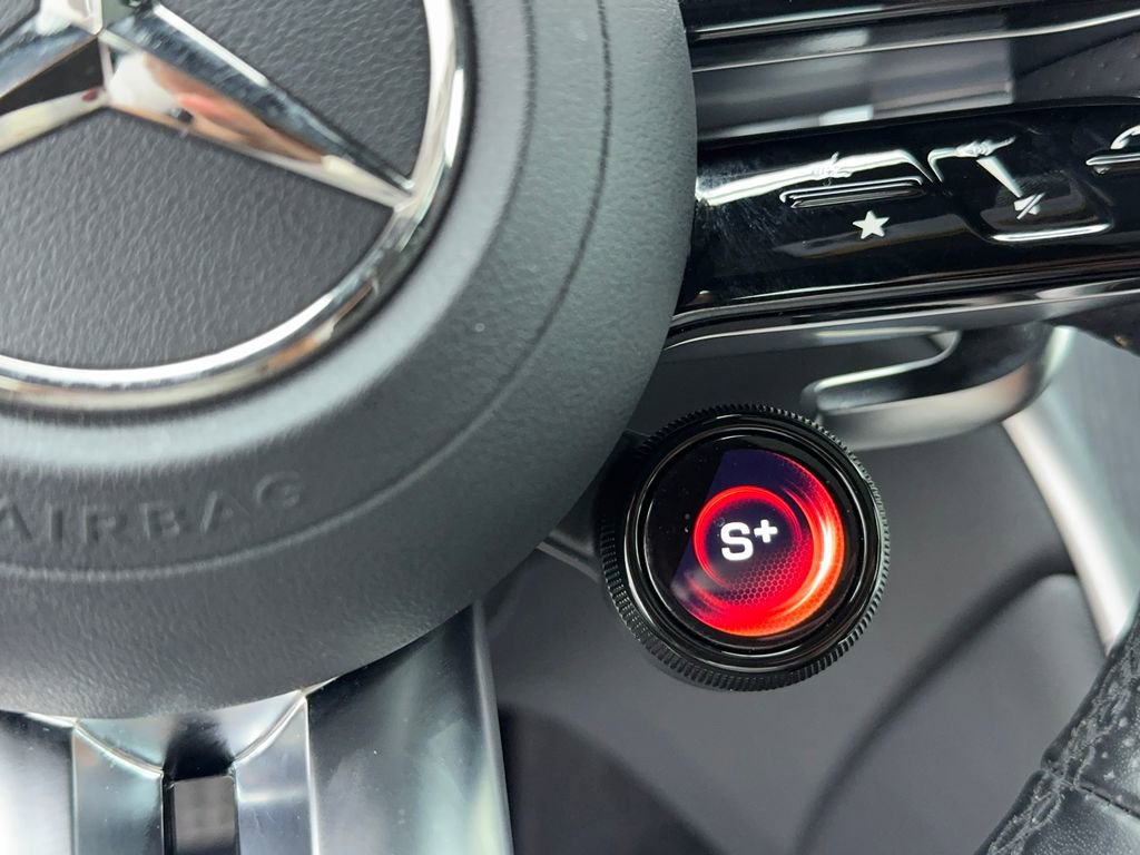 Used 2025 Mercedes-Benz GLC 43 AMG 4MATIC image 35