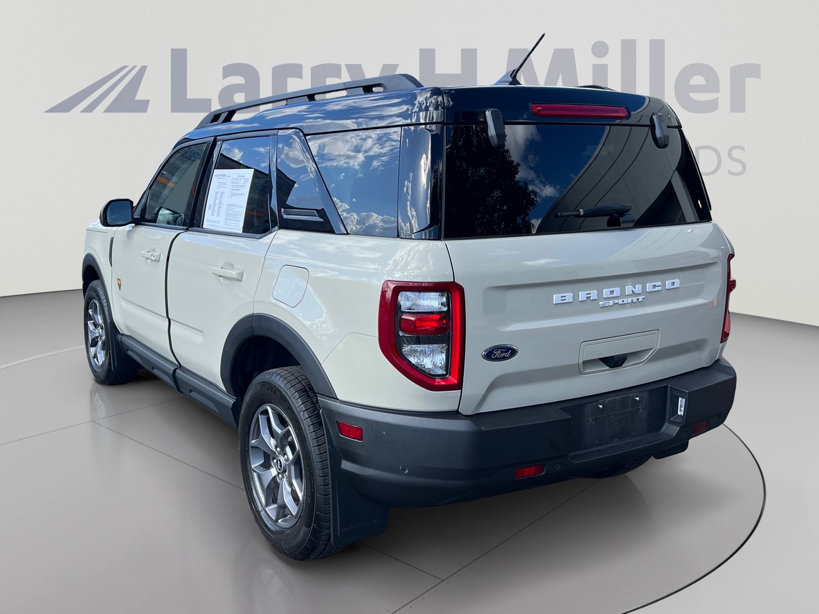 Used 2024 Ford Bronco Sport Badlands w/ Premium Package AWD/4WD image 3