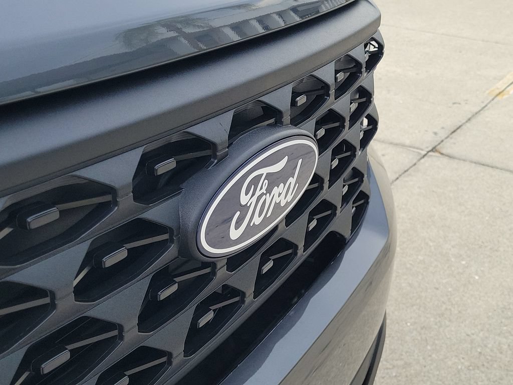 New 2026 Ford Maverick XLT FWD image 7