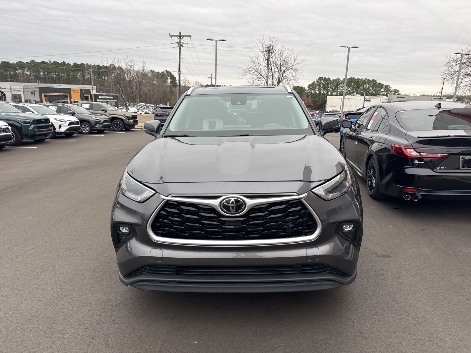 Used 2023 Toyota Highlander XLE