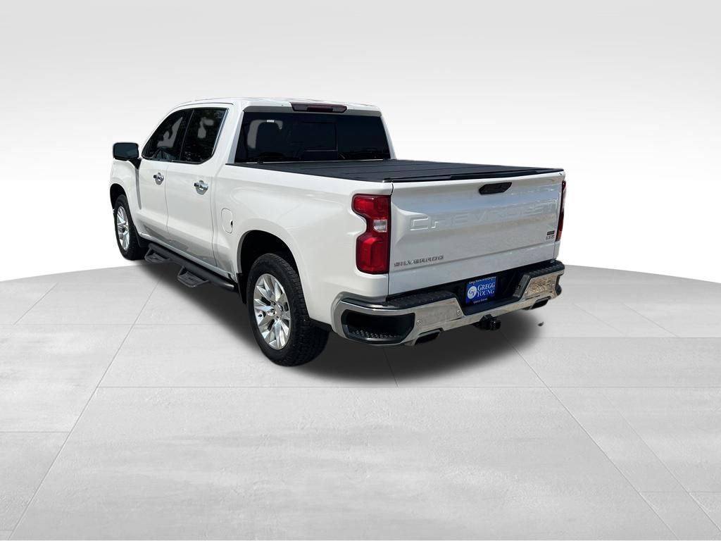 Used 2020 Chevrolet Silverado 1500 LTZ AWD/4WD image 4