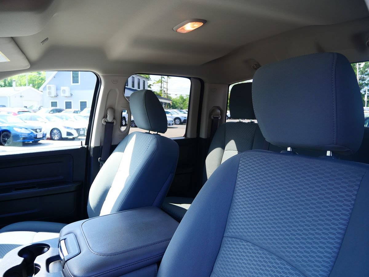 Used 2019 RAM 1500 Express AWD/4WD image 20