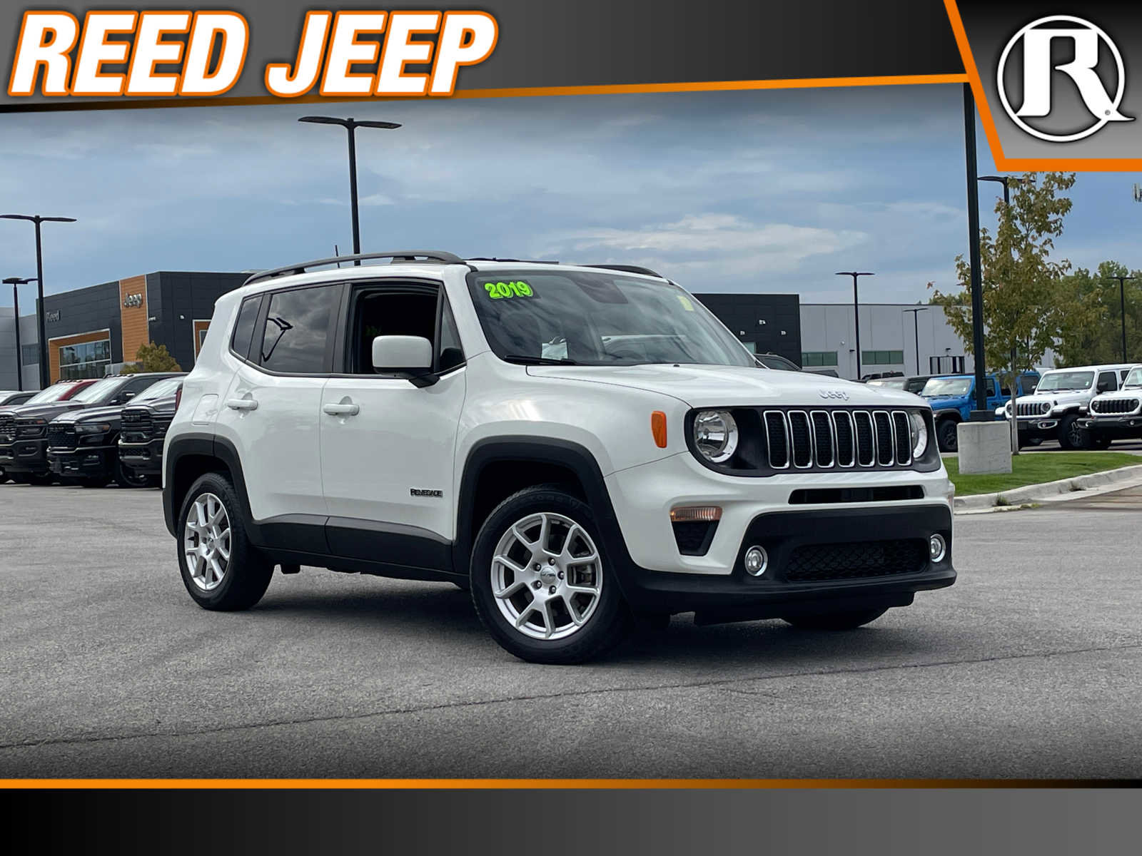Certified 2019 Jeep Renegade Latitude w/ Popular Equipment Group image 1