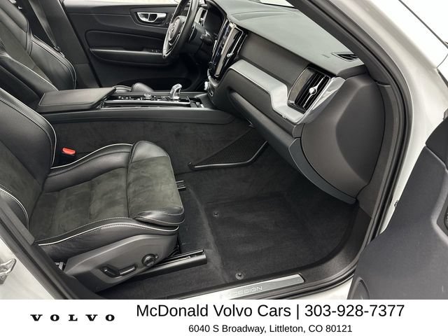 Used 2019 Volvo XC60 T8 R-Design w/ Advanced Package AWD/4WD image 25