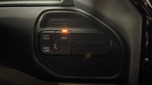 Used 2022 RAM 2500 Big Horn w/ Level C Equiment Group AWD/4WD image 32