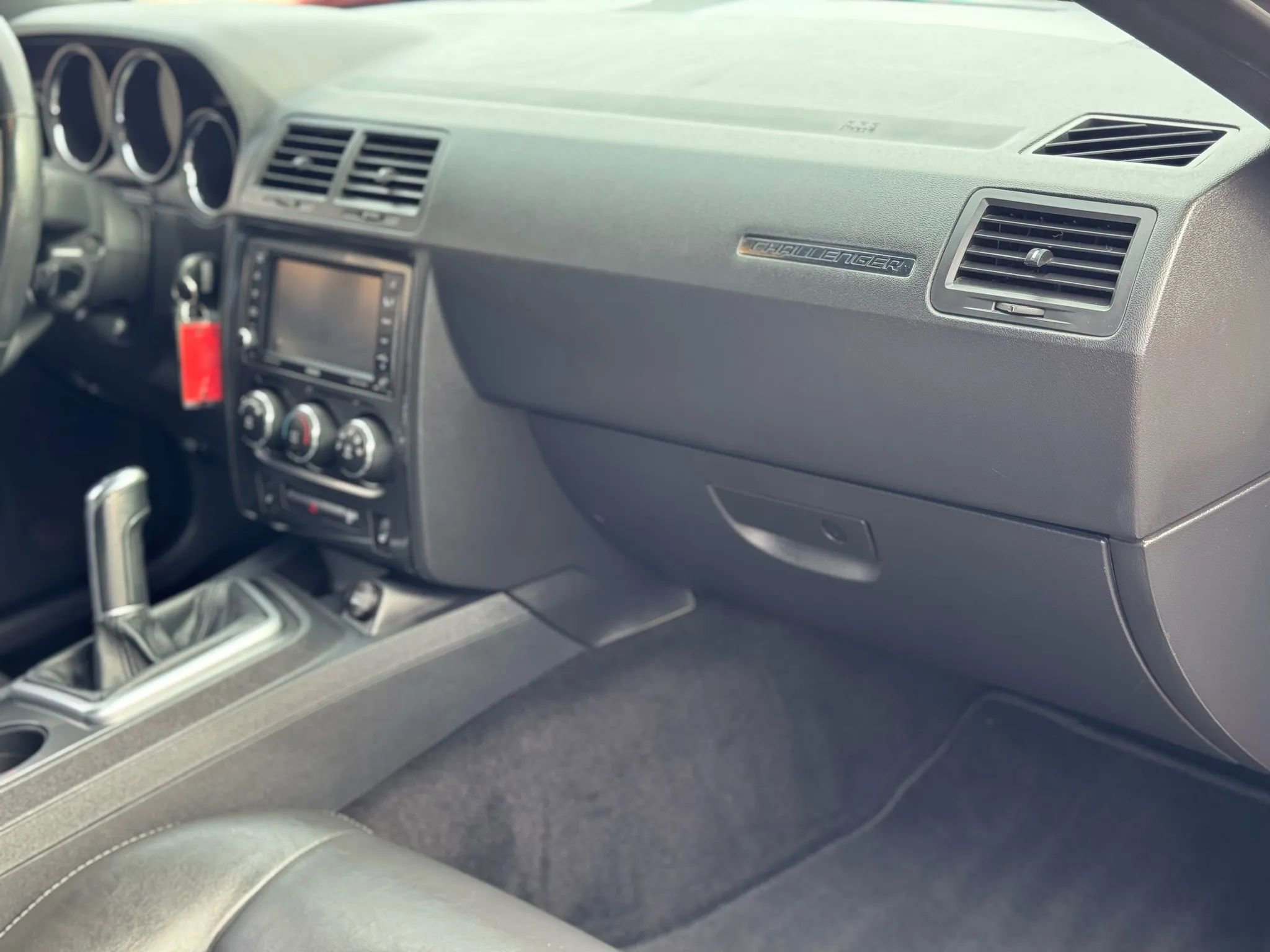 Used 2010 Dodge Challenger R/T image 38