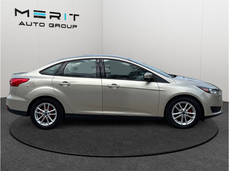 Used 2017 Ford Focus SE FWD image 10