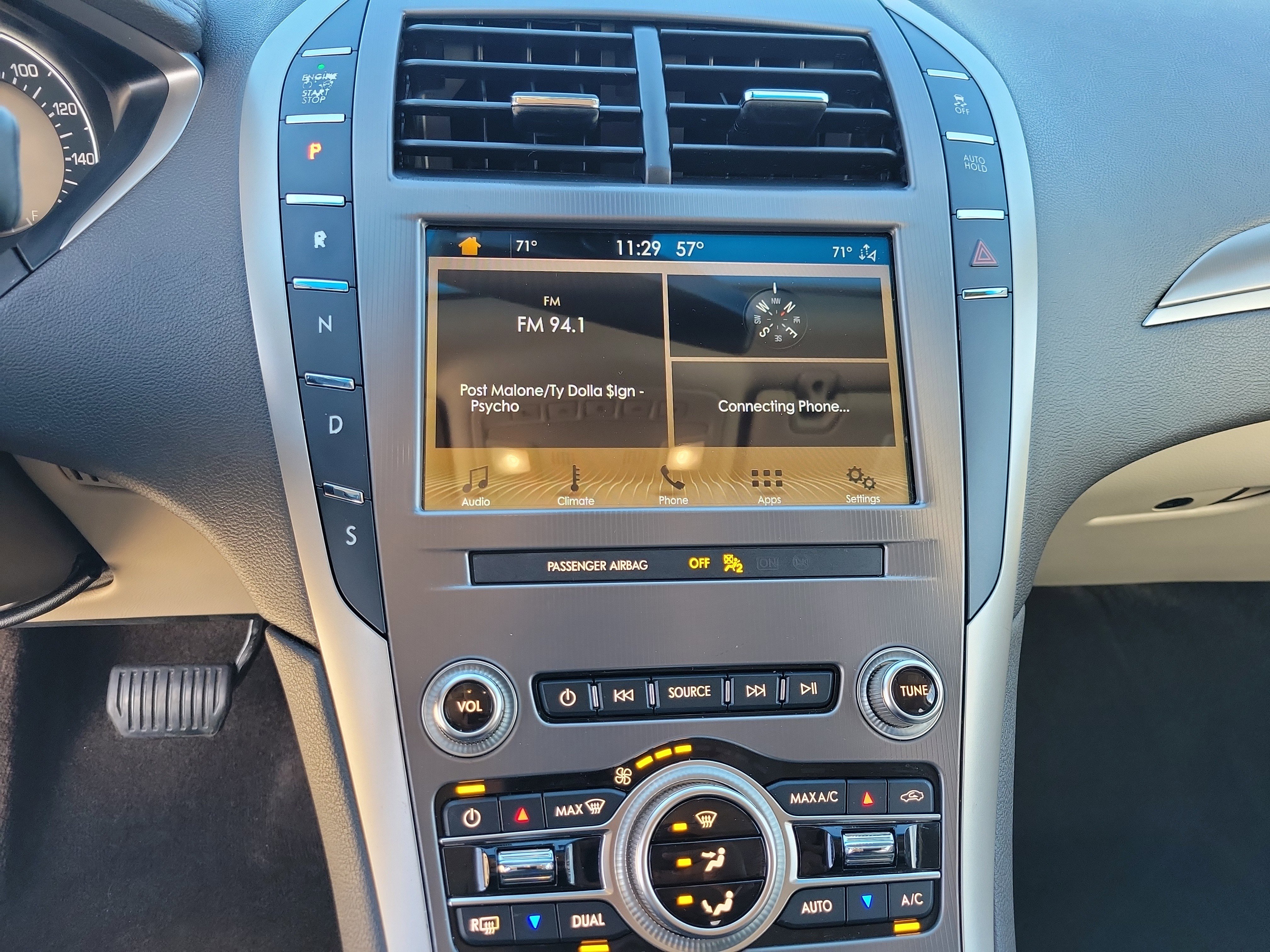 Used 2019 Lincoln MKZ Premiere image 20