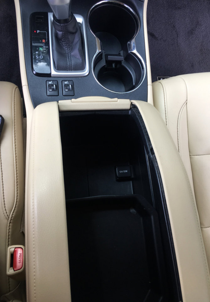 Used 2017 Toyota Highlander XLE image 31