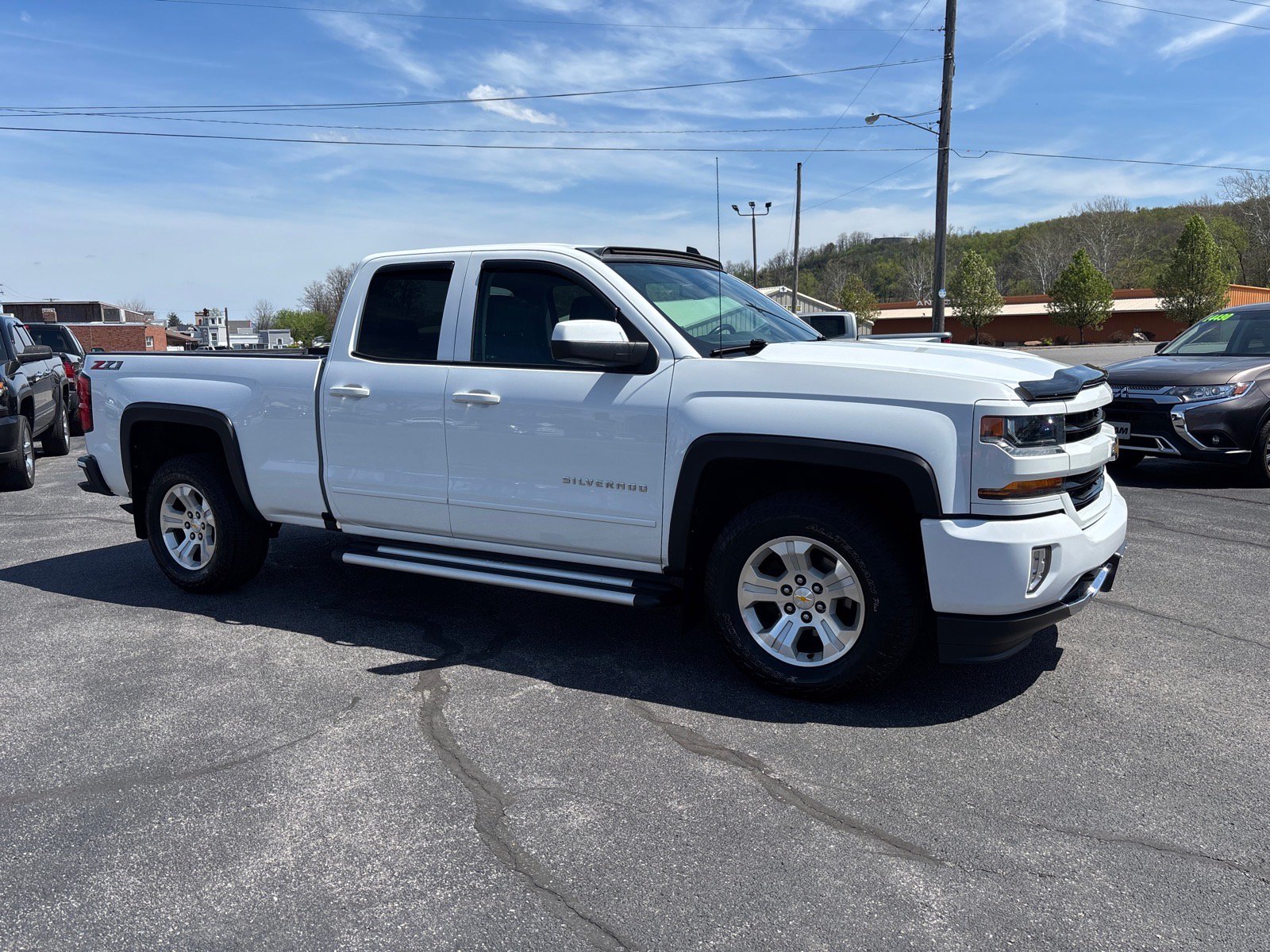 Used 2018 Chevrolet Silverado 1500 LT w/ All Star Edition AWD/4WD image 1