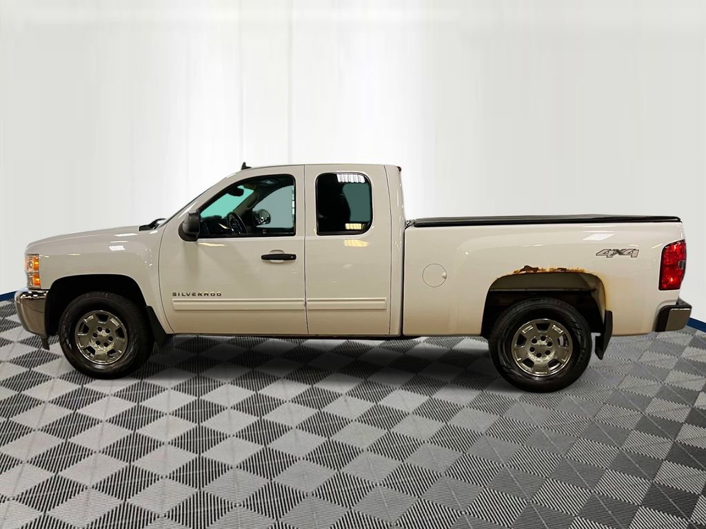 Used 2013 Chevrolet Silverado 1500 LT w/ All-Star Edition AWD/4WD image 2