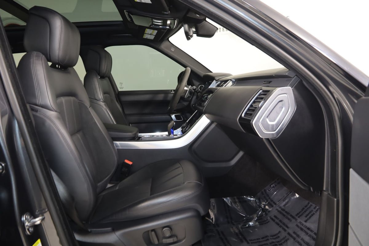 Used 2020 Land Rover Range Rover Sport HST AWD/4WD image 13