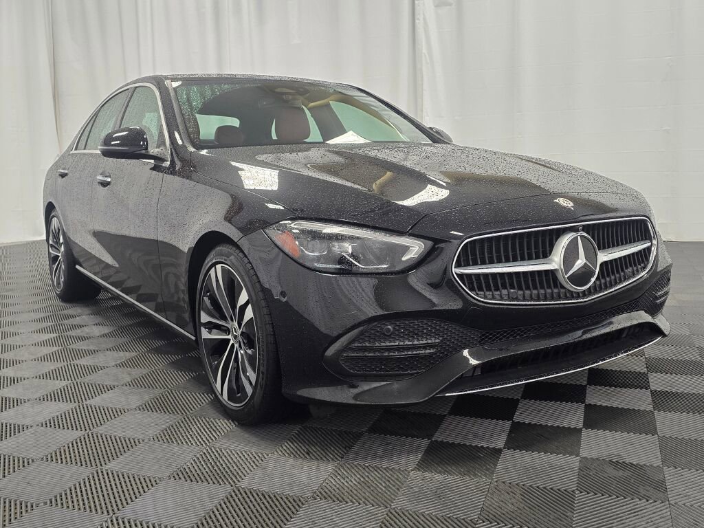 Used 2022 Mercedes-Benz C 300 4MATIC Sedan w/ Pinnacle Trim Package image 8