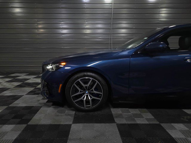 Used 2026 BMW i5 eDrive40 w/ M Sport Package image 41