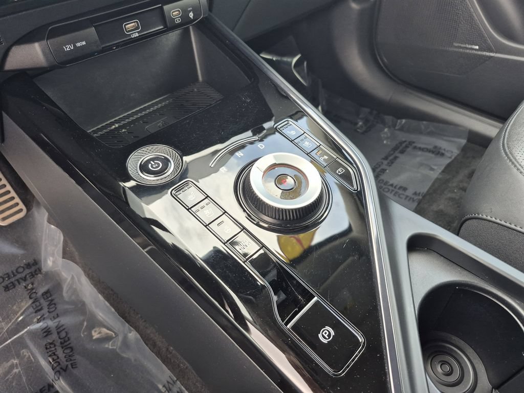 Certified 2024 Kia Niro Wave FWD image 11