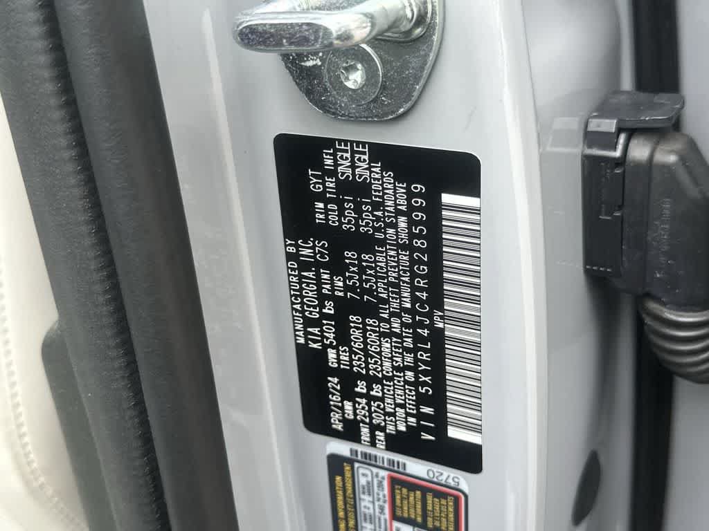 Certified 2024 Kia Sorento S w/ Panoramic Sunroof Package FWD image 18