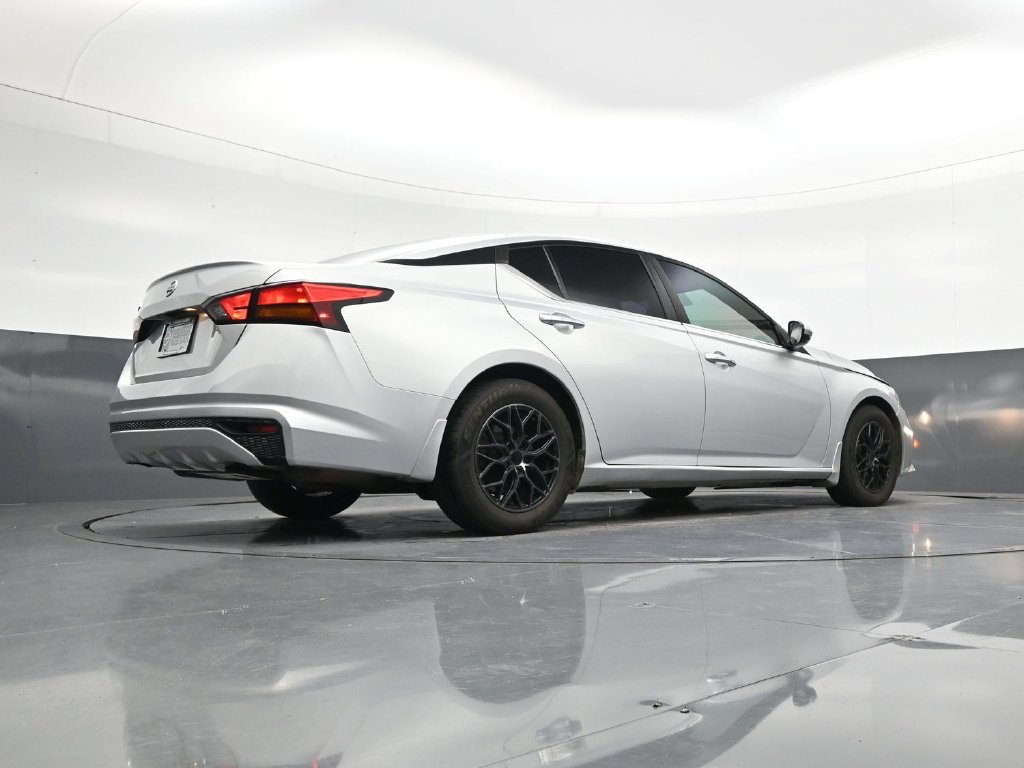 Used 2020 Nissan Altima 2.5 S FWD image 25