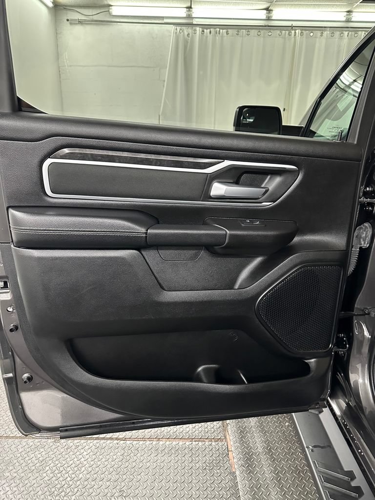 Used 2023 RAM 1500 Big Horn AWD/4WD image 25