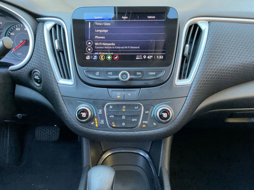 Used 2023 Chevrolet Malibu LT image 12