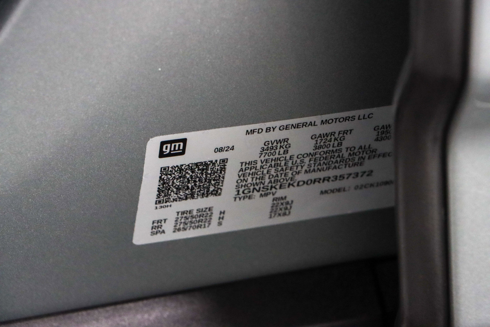 Used 2024 Chevrolet Suburban RST w/ Luxury Package image 38