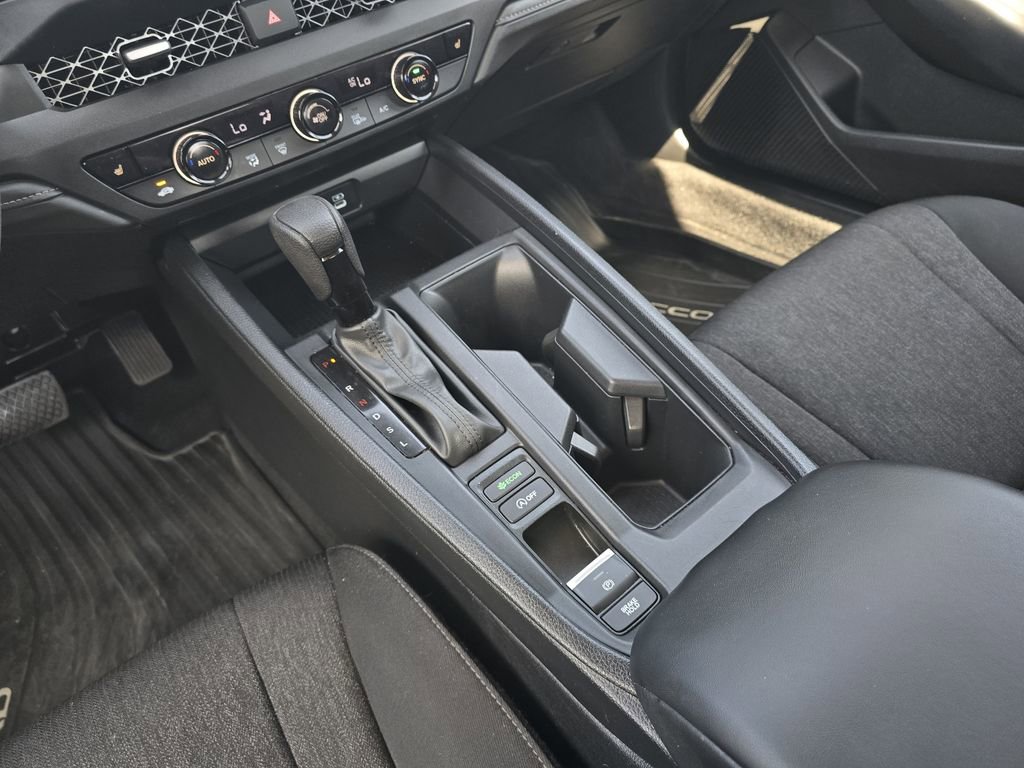 Certified 2025 Honda Accord SE image 16