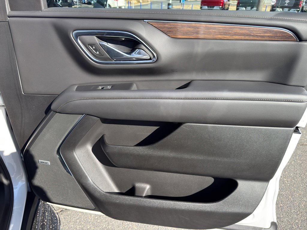 Used 2024 Chevrolet Tahoe High Country image 37