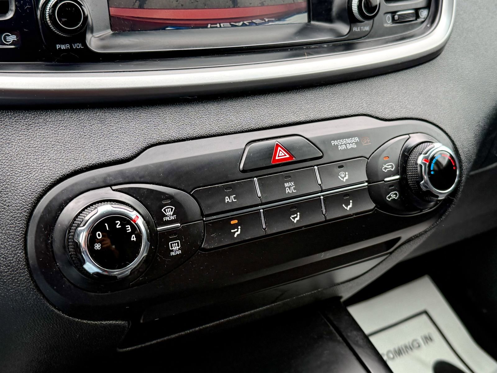 Certified 2020 Kia Sorento LX image 22