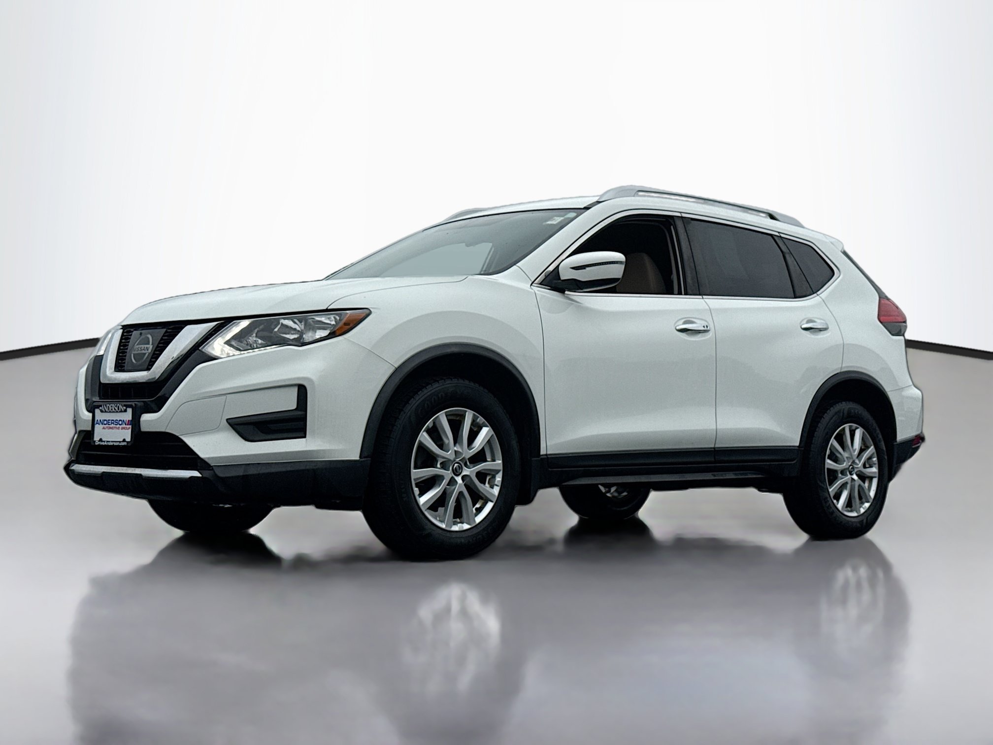Used 2017 Nissan Rogue SV AWD/4WD image 13