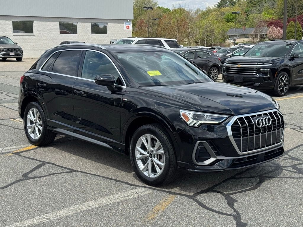 Used 2023 Audi Q3 2.0T Premium w/ Convenience Package AWD/4WD image 8