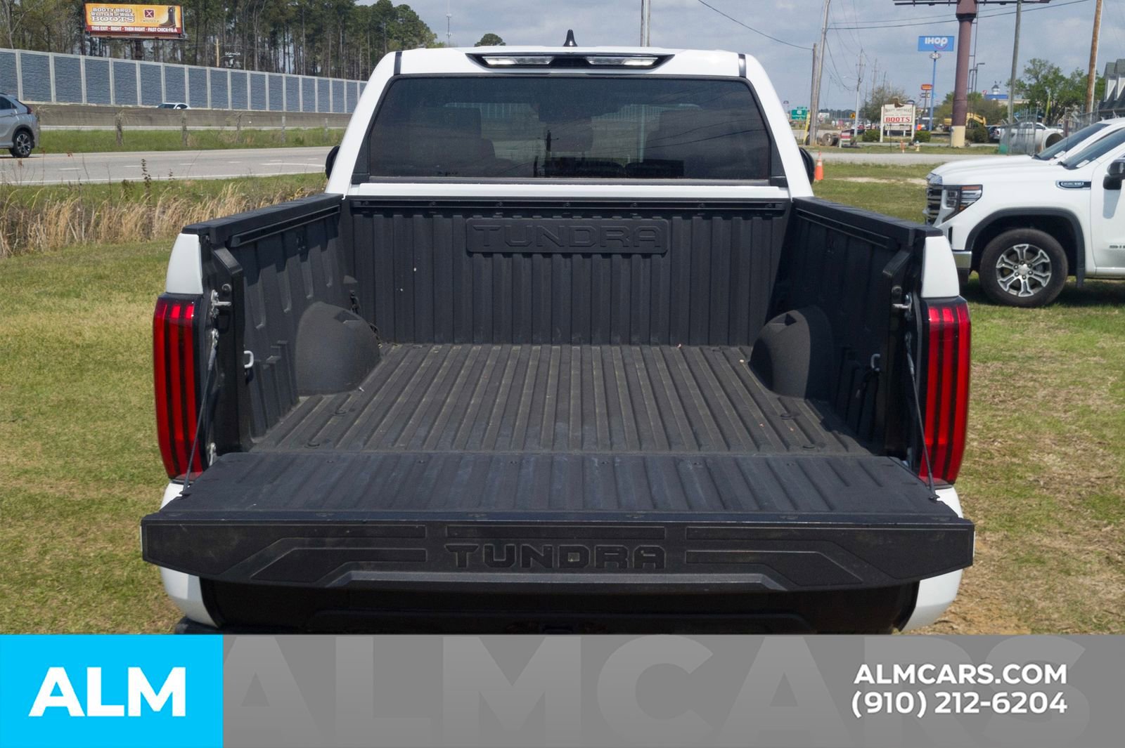 Used 2024 Toyota Tundra SR5 w/ SR5 Premium Package AWD/4WD image 10