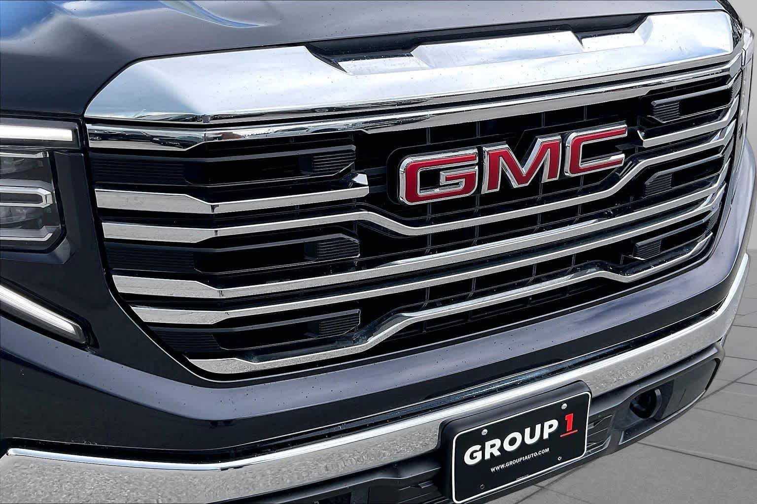 Used 2025 GMC Sierra 1500 SLT AWD/4WD image 29