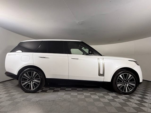 Certified 2025 Land Rover Range Rover Autobiography AWD/4WD image 9