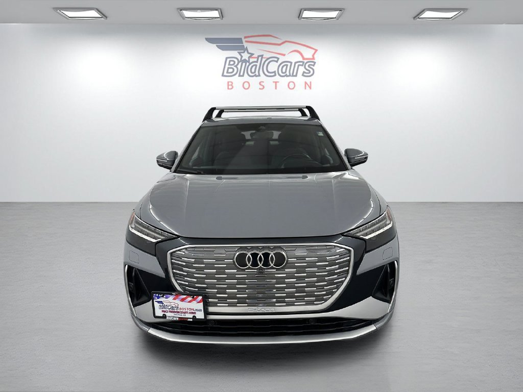 Used 2024 Audi Q4 e-tron Prestige AWD/4WD image 2