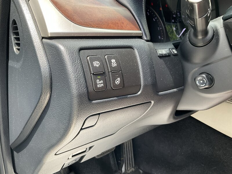 Used 2013 Lexus GS 350 AWD w/ Premium Pkg image 28