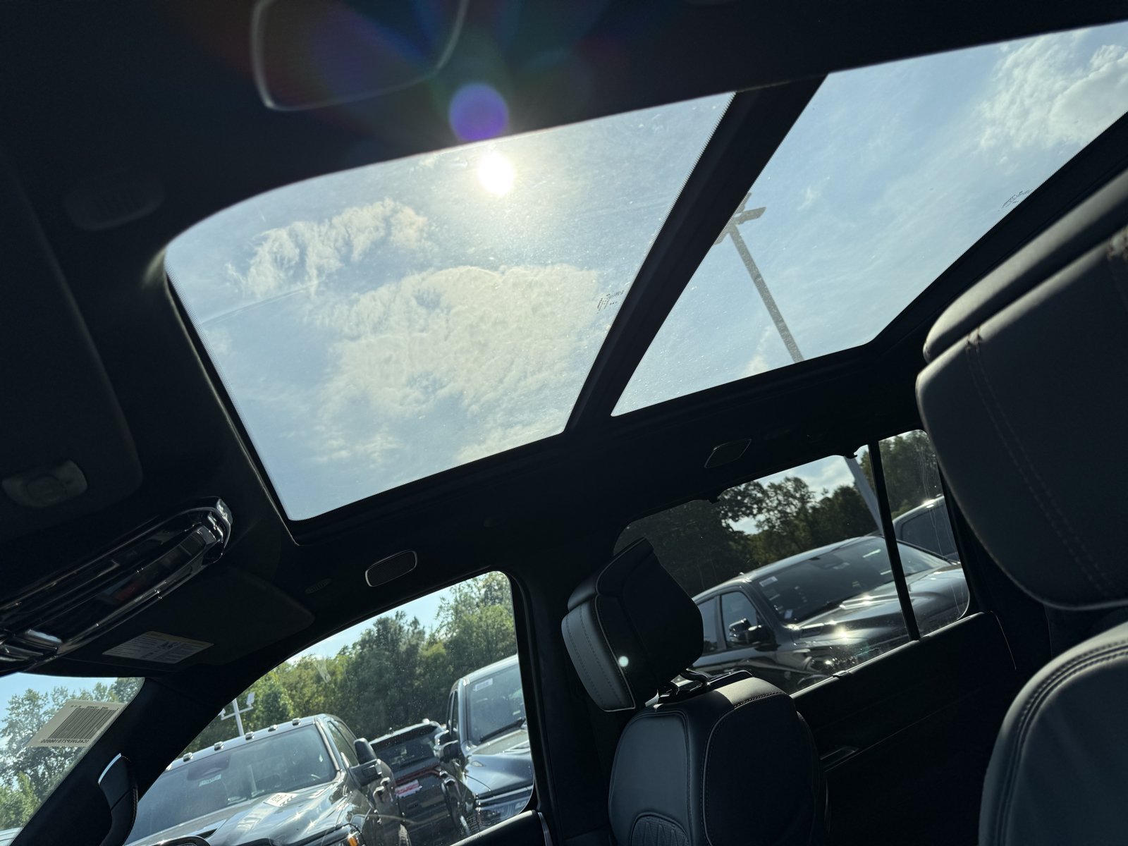 New 2026 Jeep Grand Wagoneer Summit AWD/4WD image 11