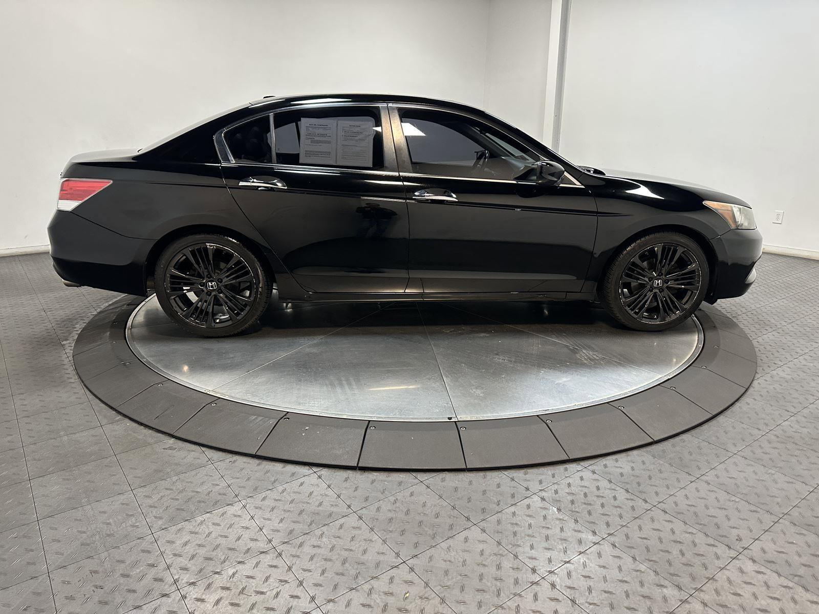 Used 2011 Honda Accord EX-L image 15