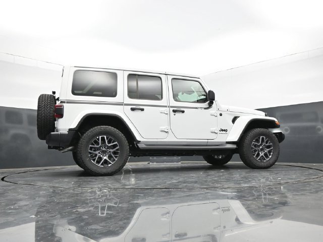 New 2026 Jeep Wrangler Unlimited Sahara AWD/4WD image 46