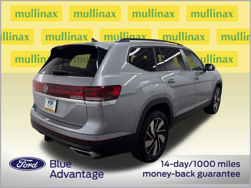 Used 2025 Volkswagen Atlas SE FWD image 3