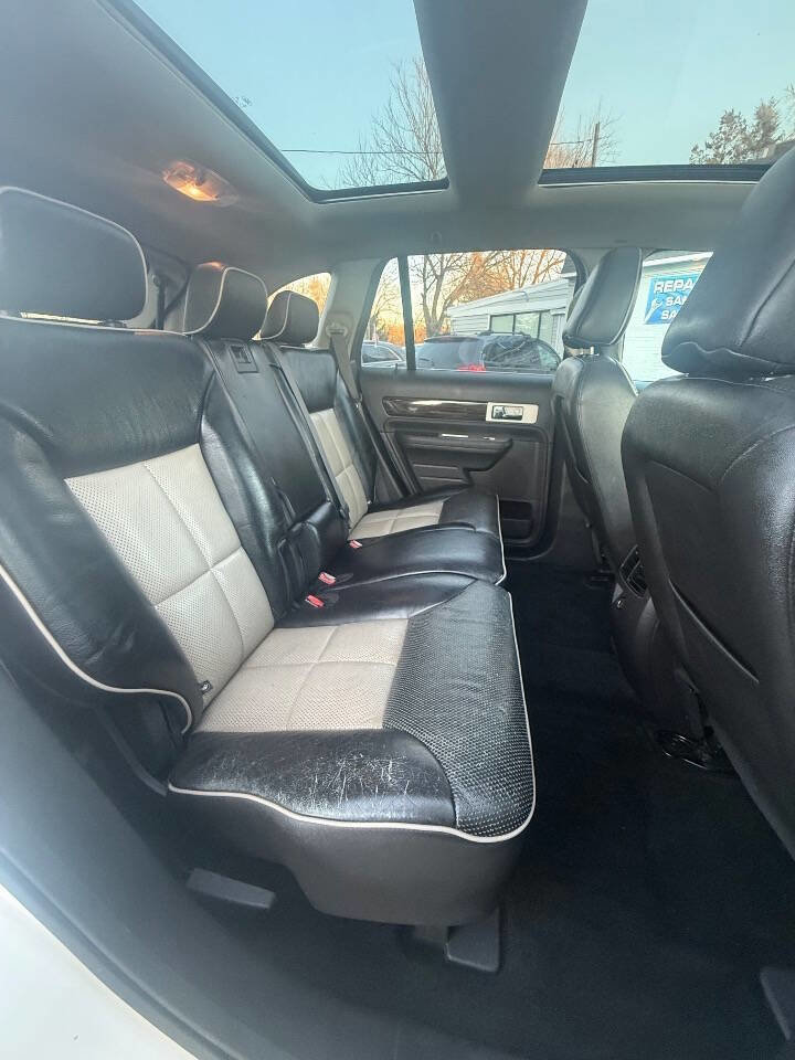 Used 2008 Lincoln MKX AWD image 18