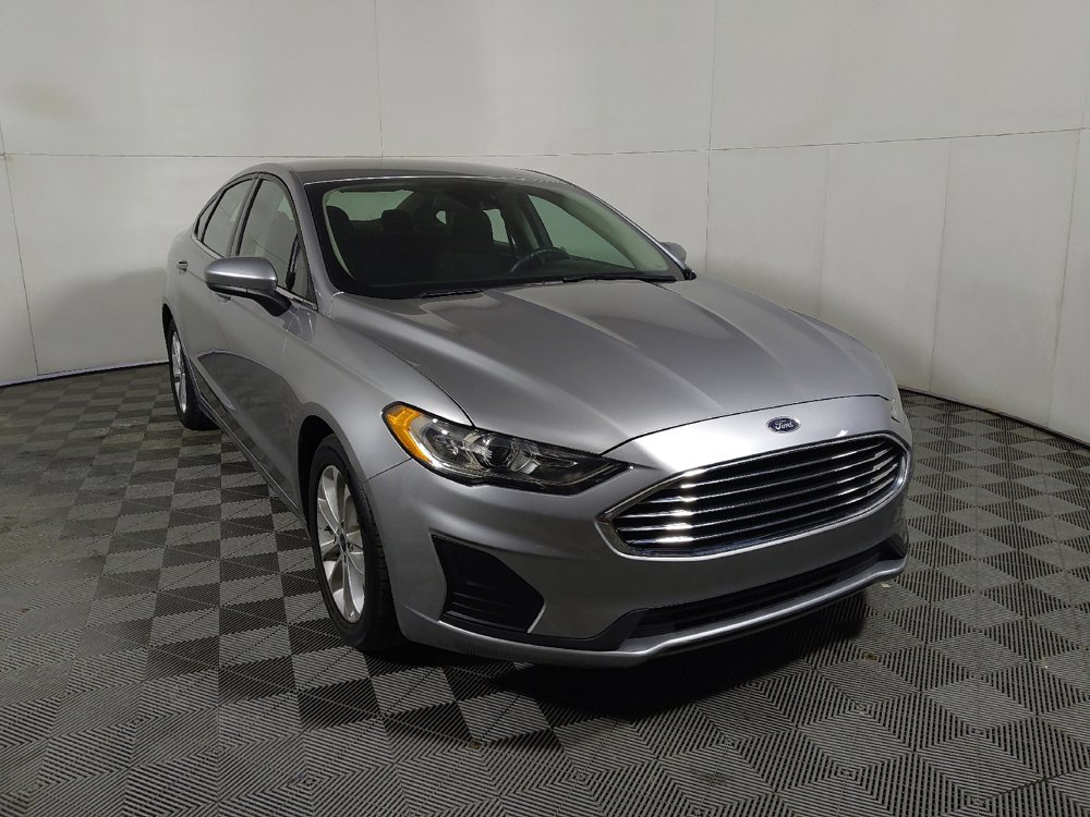 Used 2020 Ford Fusion SE FWD image 14