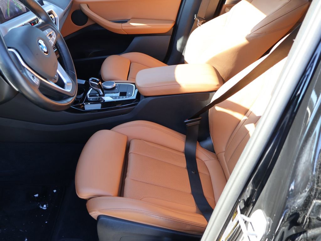 New 2026 Volkswagen Taos SE image 55