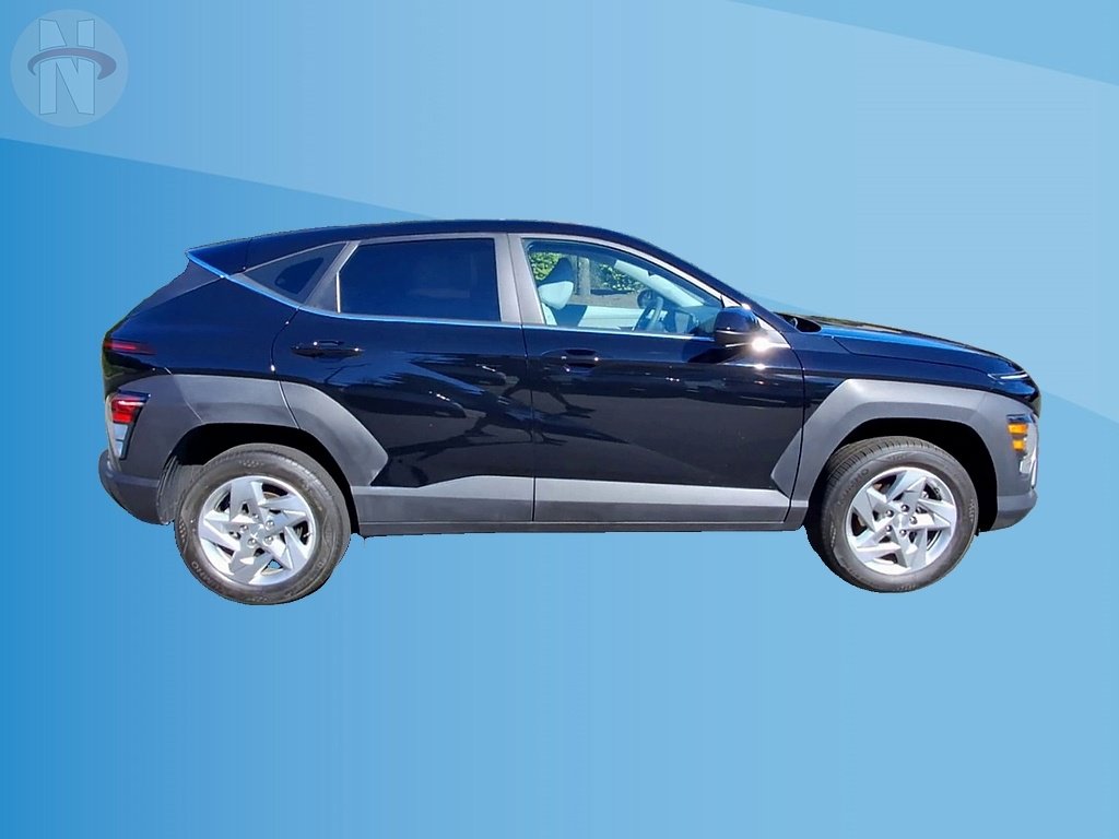 Used 2024 Hyundai Kona SE AWD/4WD image 9