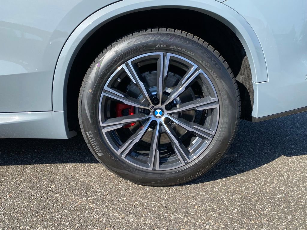 New 2026 BMW X5 xDrive50e w/ Executive Package AWD/4WD image 5