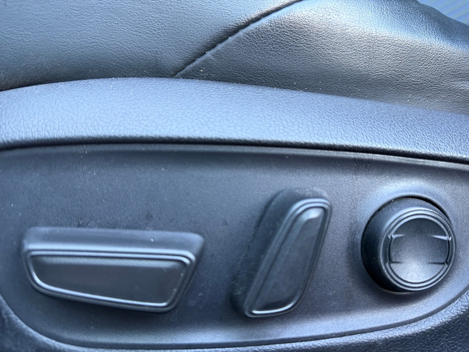 Used 2020 Toyota RAV4 XSE image 14