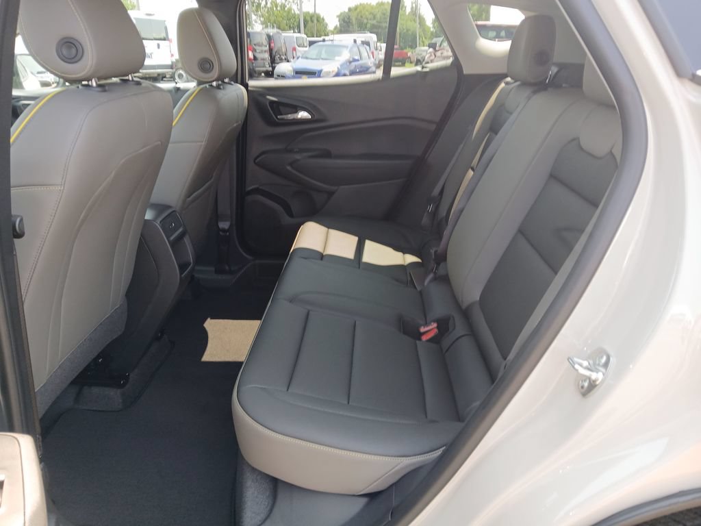New 2026 Chevrolet Trax ACTIV w/ Driver Confidence Package FWD image 23