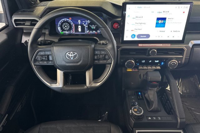 Certified 2025 Toyota 4Runner TRD Off-Road Premium w/ Tow Technology Package AWD/4WD image 18