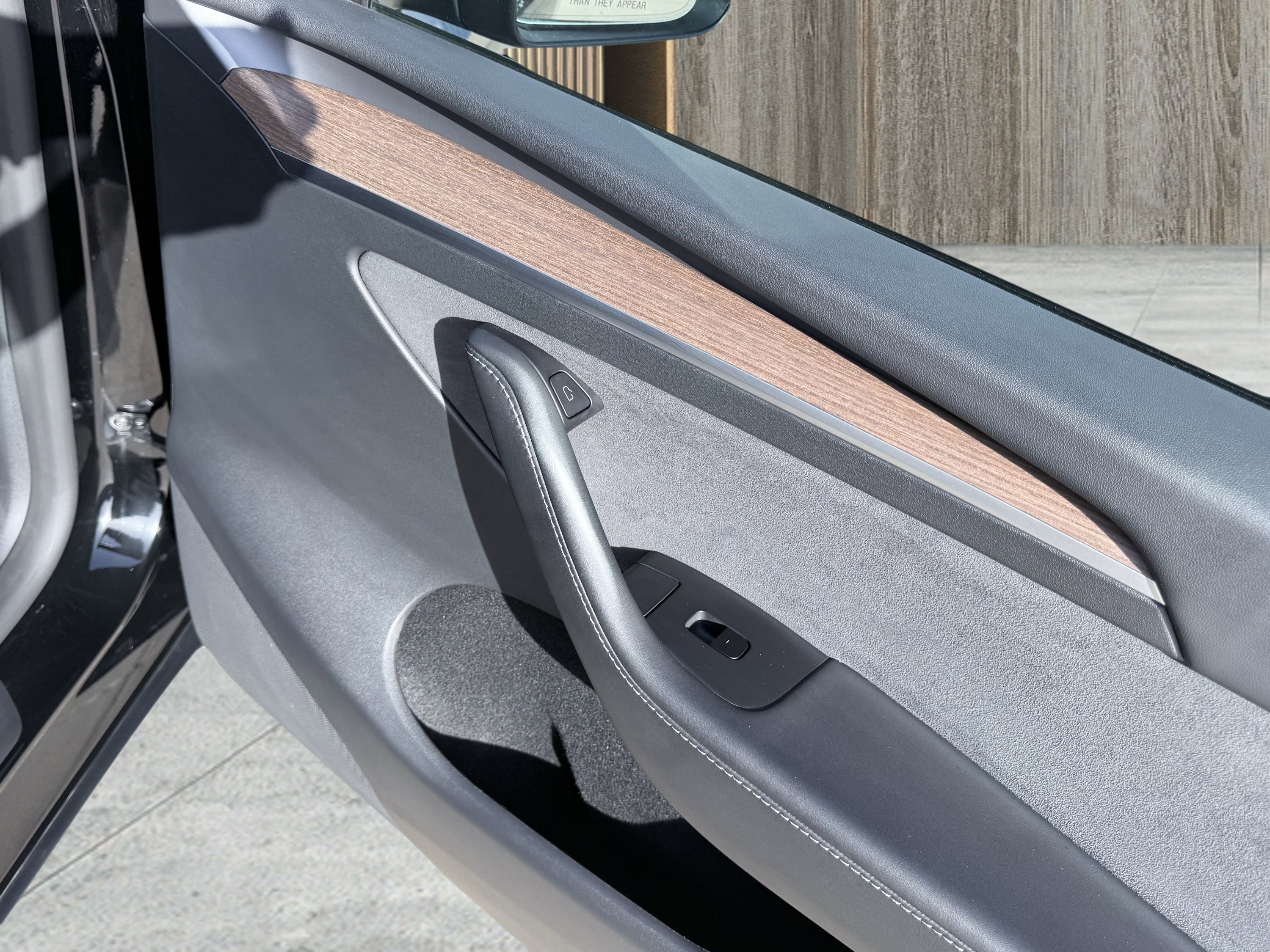 Used 2025 Tesla Model Y Long Range image 42