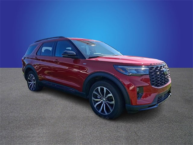 Certified 2025 Ford Explorer ST-Line image 3